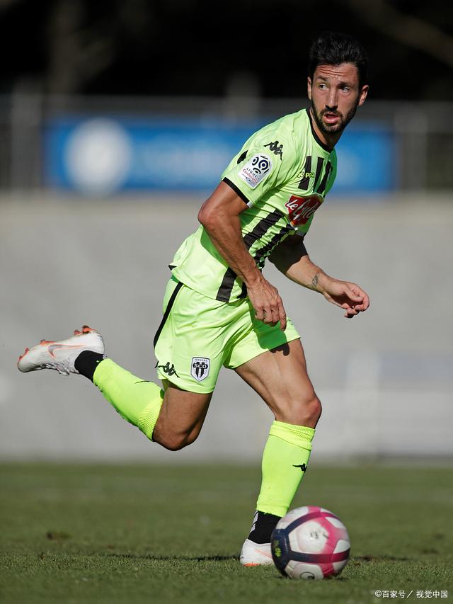 比利亚雷尔击败豪门,引发球迷热议 比利亚雷尔击败豪门,引发球迷热议